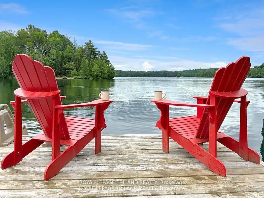 1094 Crumby Lake Algonquin Highlands ON P0A 0A8