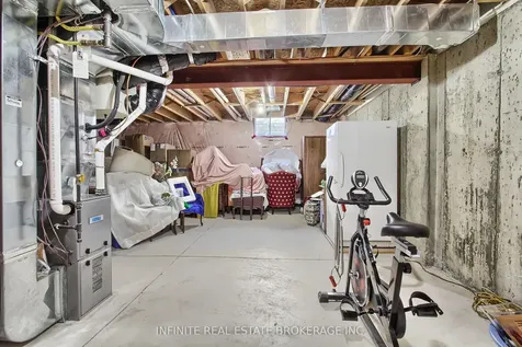 380 Lake Street Grimsby ON L3M 0E8