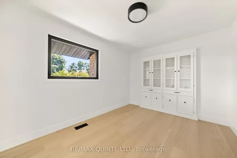 71 Maitland Drive Belleville ON K8N 4Z5