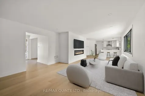 71 Maitland Drive Belleville ON K8N 4Z5