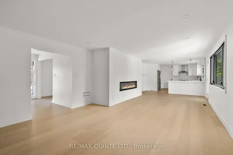 71 Maitland Drive Belleville ON K8N 4Z5