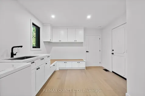 71 Maitland Drive Belleville ON K8N 4Z5