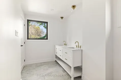 71 Maitland Drive Belleville ON K8N 4Z5