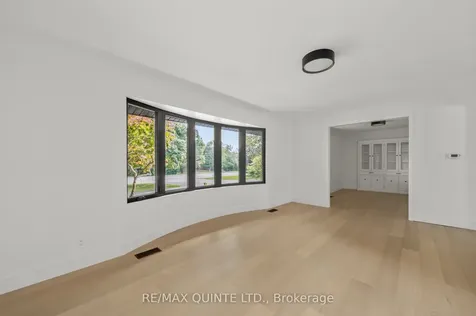 71 Maitland Drive Belleville ON K8N 4Z5