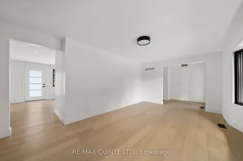 71 Maitland Drive Belleville ON K8N 4Z5