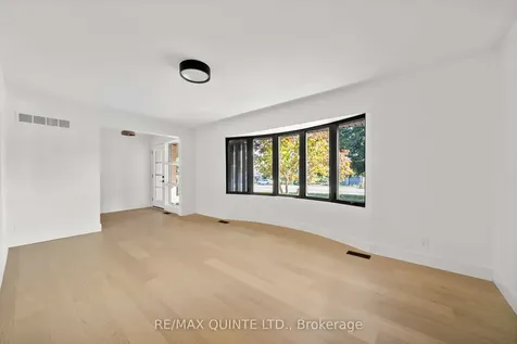 71 Maitland Drive Belleville ON K8N 4Z5