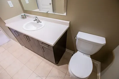 1035 Victoria S Guelph ON N1L 1B3