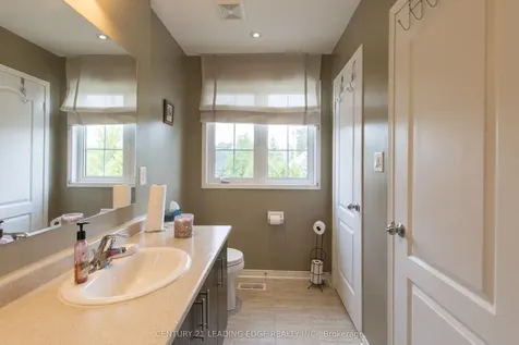 1035 Victoria S Guelph ON N1L 1B3