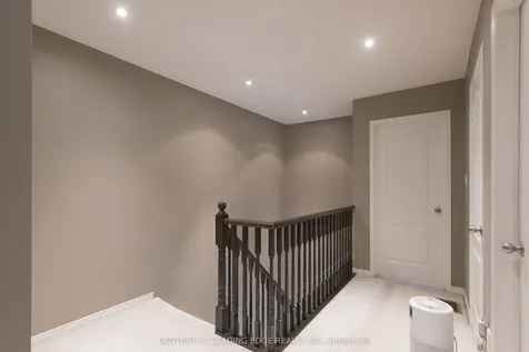 1035 Victoria S Guelph ON N1L 1B3