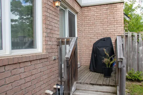 1035 Victoria S Guelph ON N1L 1B3