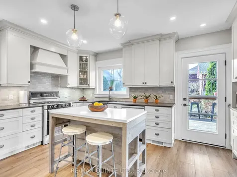 246 Charles Street Belleville ON K8N 3M5