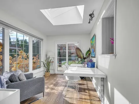 246 Charles Street Belleville ON K8N 3M5