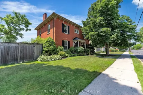 246 Charles Street Belleville ON K8N 3M5