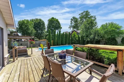 246 Charles Street Belleville ON K8N 3M5