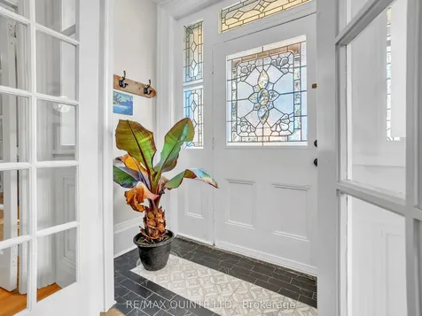 246 Charles Street Belleville ON K8N 3M5