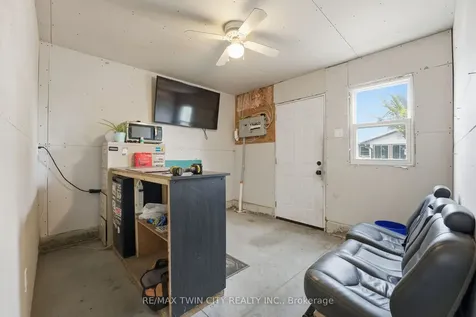 69 King Street Brant ON N0E 1A0