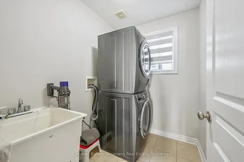 64 Laughland Lane Guelph ON N1L 0C6