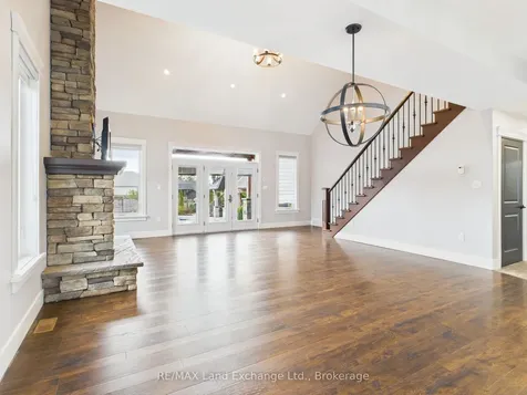 24 Lakefield Drive Kincardine ON N2Z 2N8