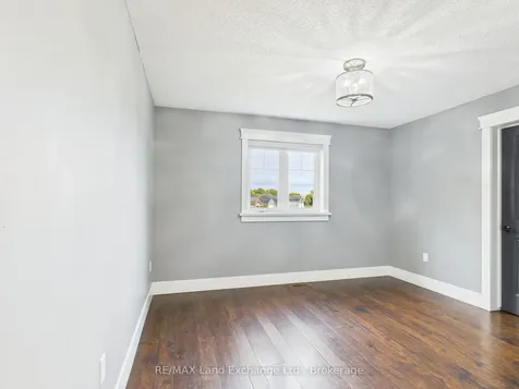 24 Lakefield Drive Kincardine ON N2Z 2N8