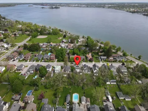 21 Highland Avenue Fort Erie ON L2A 2X6