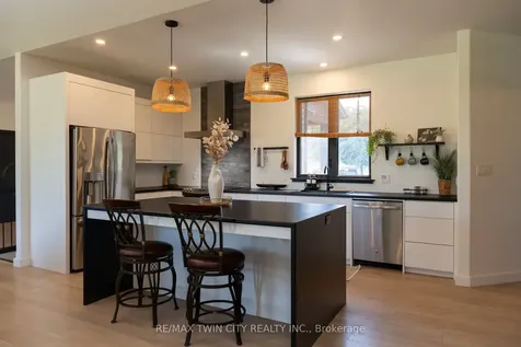 16 Forman Street Brant ON N0E 1R0