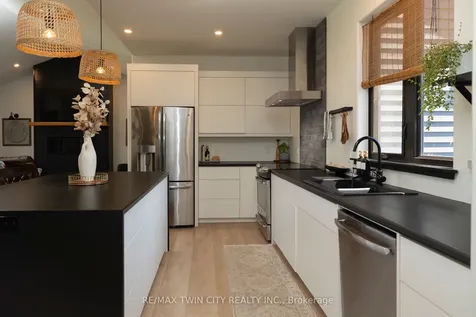 16 Forman Street Brant ON N0E 1R0