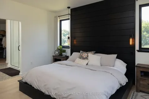 16 Forman Street Brant ON N0E 1R0