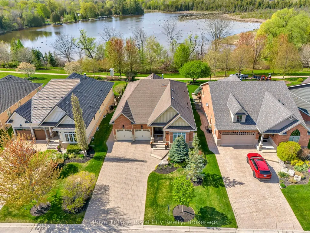 74 Aberfoyle Mill Crescent Puslinch ON N0B 2J0