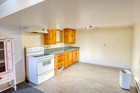 2281 Upper Flinton Road Addington Highlands ON K0H 1P0