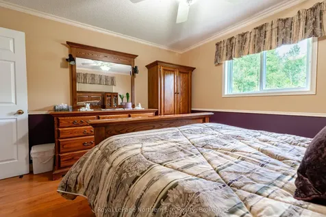 13 Sunnyside Road Bonfield ON P0H 1K0