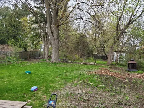 267 Bleecker Avenue Belleville ON K8N 3V3