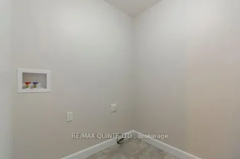 55 Sandhu Crescent Belleville ON K8P 0G7