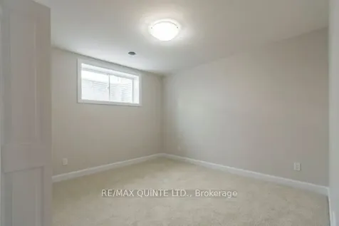 55 Sandhu Crescent Belleville ON K8P 0G7