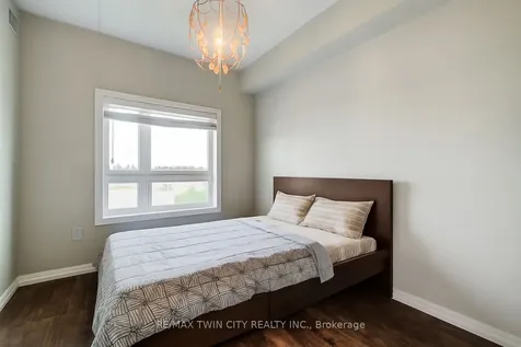 35 Kingsbury Square Guelph ON N1L 0J4