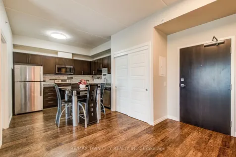 35 Kingsbury Square Guelph ON N1L 0J4