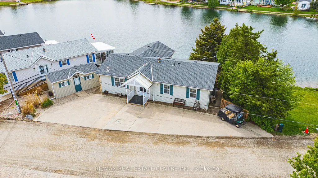 2 Hemlock Pvt Crescent Puslinch ON N0B 2K0