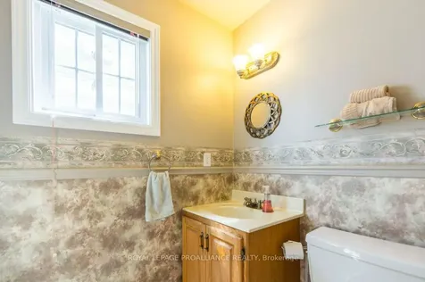 14 Sherwood Crescent Belleville ON K8P 5G1