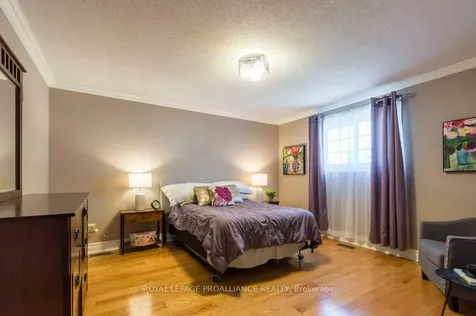 14 Sherwood Crescent Belleville ON K8P 5G1