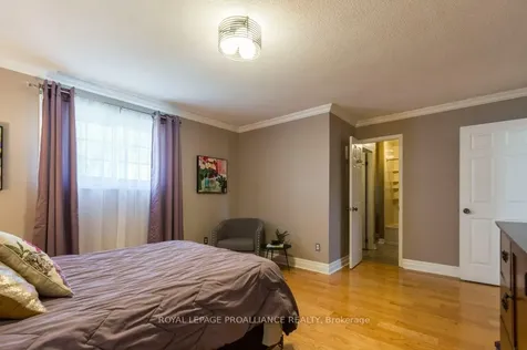 14 Sherwood Crescent Belleville ON K8P 5G1