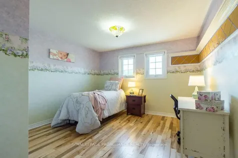 14 Sherwood Crescent Belleville ON K8P 5G1