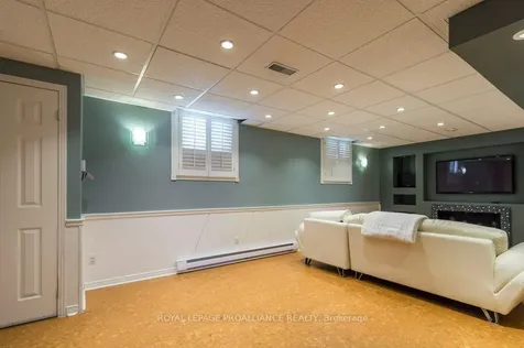 14 Sherwood Crescent Belleville ON K8P 5G1