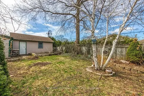 9 Gavin Drive St. Catharines ON L2M 2X4