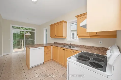 40 Wesleyan Court Hamilton ON L9G 5C7