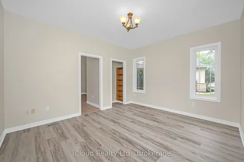 40 Wesleyan Court Hamilton ON L9G 5C7