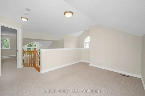 40 Wesleyan Court Hamilton ON L9G 5C7