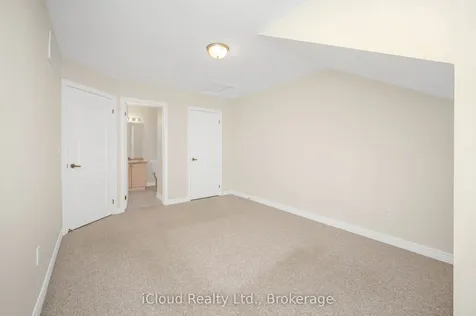 40 Wesleyan Court Hamilton ON L9G 5C7