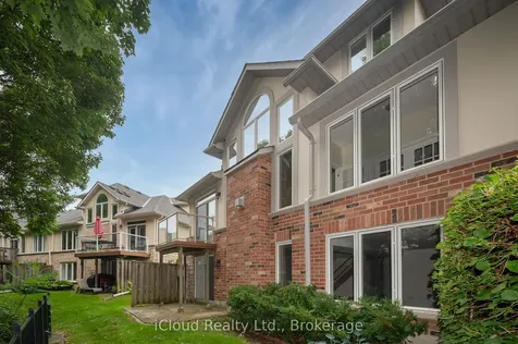 40 Wesleyan Court Hamilton ON L9G 5C7