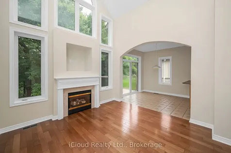 40 Wesleyan Court Hamilton ON L9G 5C7