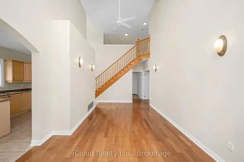 40 Wesleyan Court Hamilton ON L9G 5C7