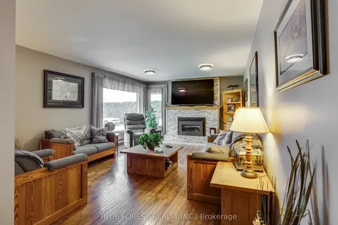 186 Crampton Drive Thames Centre ON N0L 1B0